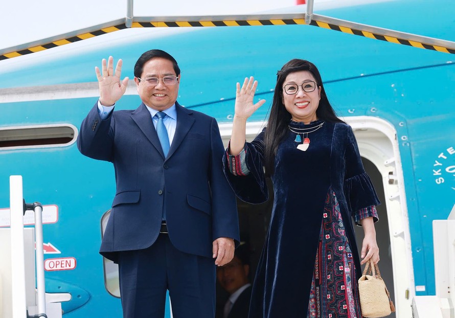 Thủ tướng Phạm Minh Chính tới Nice, bắt đầu chuyến công tác tại Cộng hoà Pháp