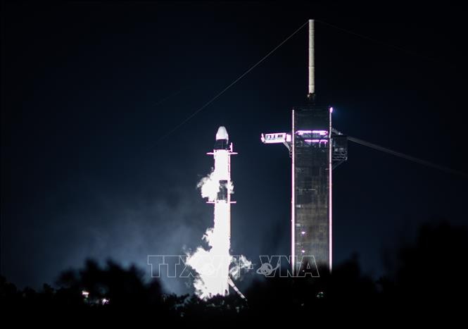 SpaceX tiếp tục chinh phục không gian với 26 vệ tinh Starlink