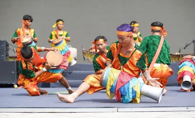Sức hút từ Di sản nghệ thuật diễn tấu trống Chhay-Dăm của người Khmer