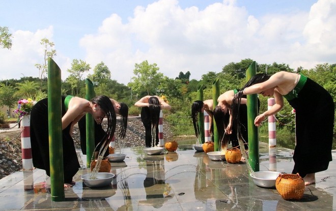 Nghi lễ gội đầu của người Thái trắng – nét đẹp văn hóa độc đáo vùng Tây Bắc