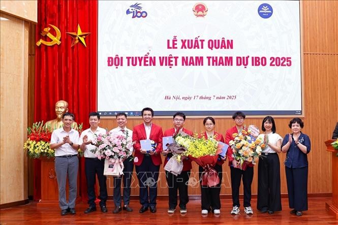 Việt Nam trong nhóm 10 quốc gia có tổng điểm cao nhất tại Olympic Sinh học Quốc tế 2025
