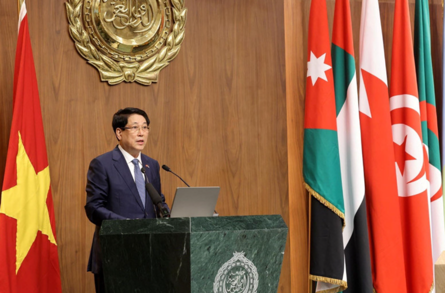 Chủ tịch nước Lương Cường phát biểu chính sách tại Trụ sở Liên đoàn Arab ở thủ đô Cairo, Ai Cập