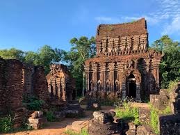 Khơi dậy tình yêu di sản văn hóa trong trường học