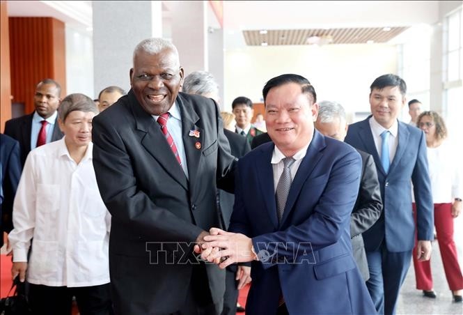 Chủ tịch Quốc hội Cuba thăm, làm việc tại tỉnh Hưng Yên