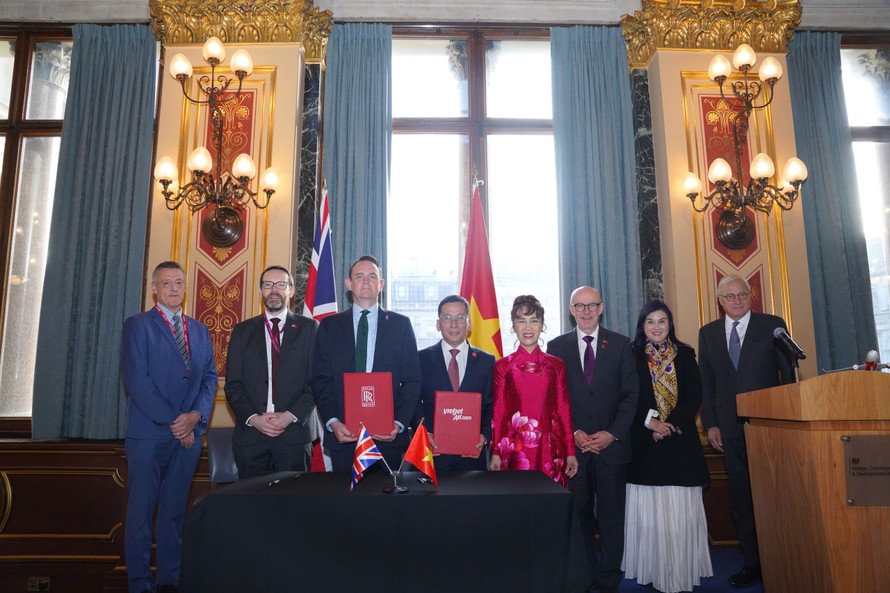 Vietjet và Rolls-Royce ký kết hợp đồng động cơ Trent 7000 trị giá 3,8 tỷ Đô la Mỹ trong chuyến thăm Vương quốc Anh của Tổng bí thư Tô Lâm