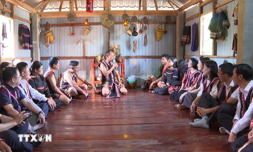 Độc đáo Lễ cầu hôn theo chế độ mẫu hệ của người Jrai