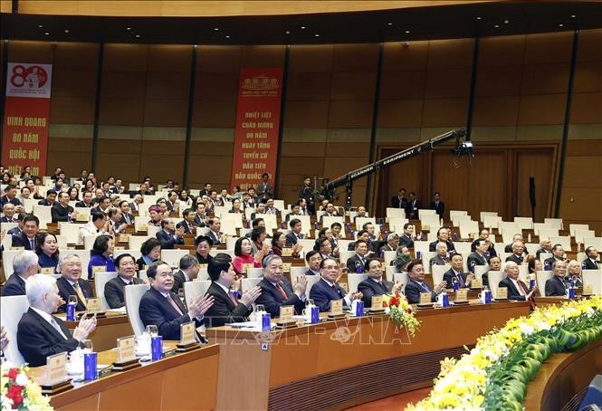 Quốc hội không ngừng lớn mạnh, khẳng định vai trò trung tâm của đời sống chính trị - pháp lý quốc gia