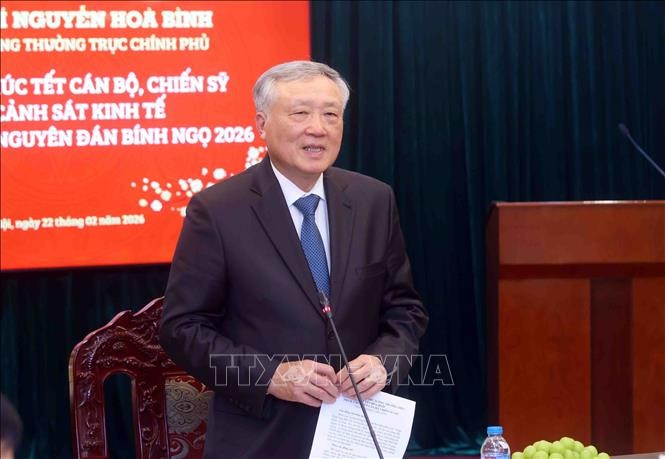 Phó Thủ tướng Thường trực Nguyễn Hòa Bình phát biểu chúc Tết cán bộ, chiến sĩ Cục Cảnh sát kinh tế, Bộ Công an nhân dịp Tết Nguyên đán Bính Ngọ 2026. Ảnh: Phạm Kiên/TTXVN