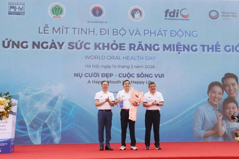 Chăm sóc sức khỏe răng miệng - từ thói quen hằng ngày đến trách nhiệm cộng đồng