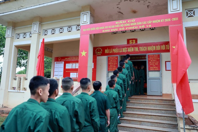 Bầu cử Quốc hội và HĐND: 100% cử tri tại 5 điểm bầu cử sớm tỉnh Lâm Đồng hoàn thành nghĩa vụ, trách nhiệm công dân