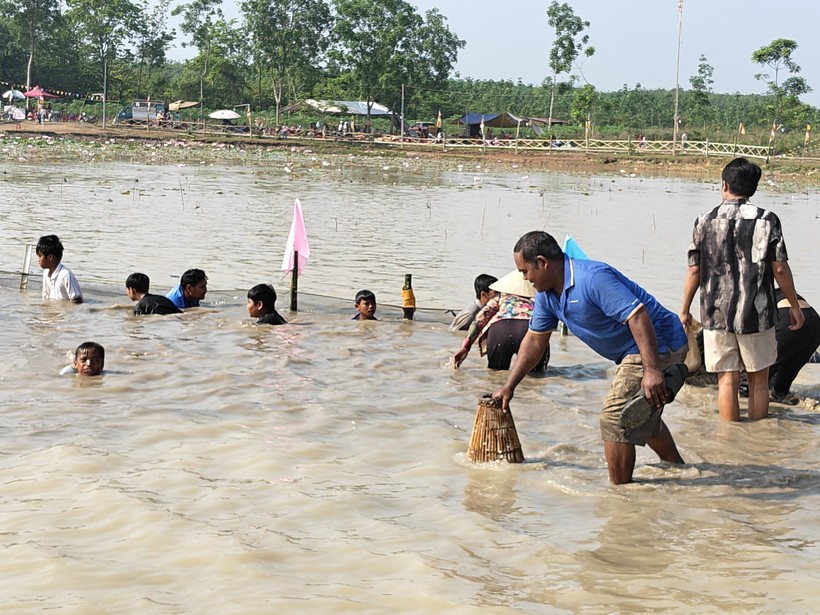 Phát huy giá trị di sản văn hóa truyền thống Lễ hội Phá Bàu