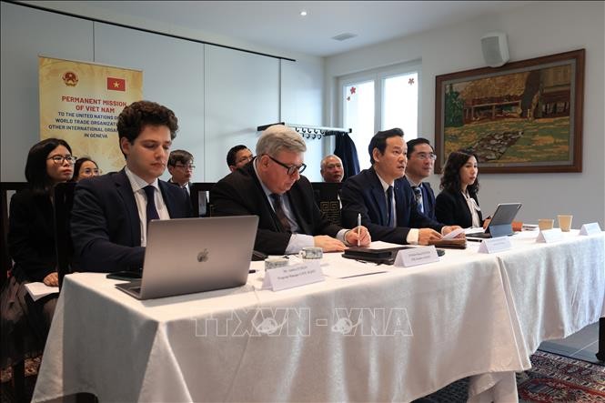 Phái đoàn Việt Nam tại Geneva thảo luận diễn biến mới trong chính sách thuế quan của Mỹ