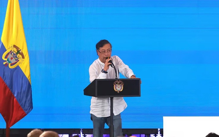 Tổng thống Colombia Gustavo Petro phát biểu tại Hội nghị đầu tiên về chuyển đổi khỏi nhiên liệu hóa thạch ở Santa Marta, Colombia. Ảnh: EPA