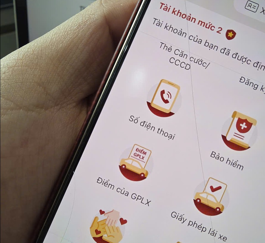 Qua ứng dụng VneID người dân có thể tra cứu toàn bộ số thuê bao đứng tên mình