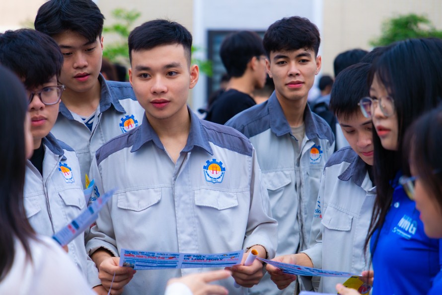 Kết quả các môn học chung trình độ trung cấp, cao đẳng được xem xét công nhận tại cơ sở giáo dục nghề nghiệp