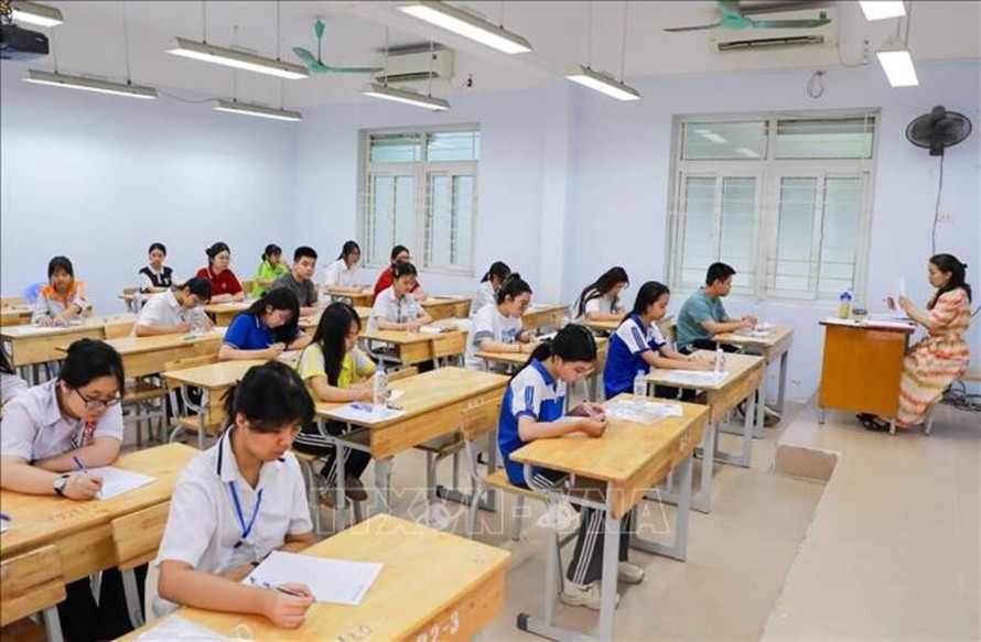 Học sinh Hà Nội bắt đầu bước vào Kỳ thi tuyển sinh lớp 10 năm học 2026-2027