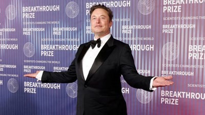 Elon Musk trở thành tỷ phú nghìn tỷ đầu tiên trên thế giới