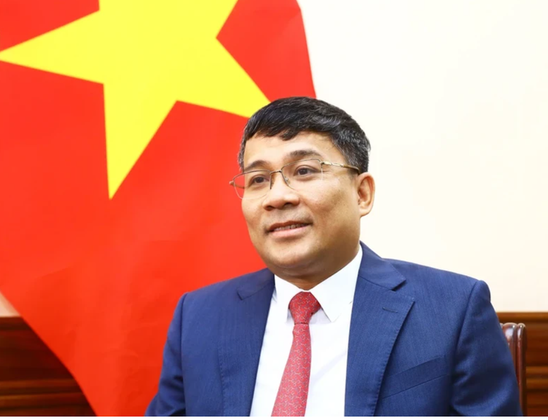 Thứ trưởng Thường trực Bộ Ngoại giao Nguyễn Minh Vũ tiếp Giám đốc đại diện kiêm Phó Chủ tịch Công ty Idemitsu Kosan