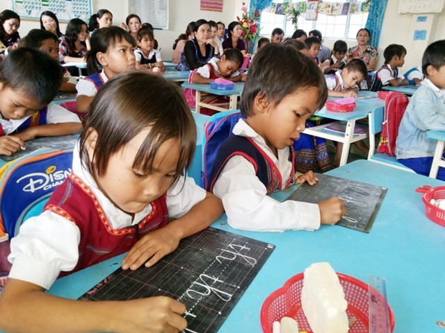 Trang bị kỹ năng giao tiếp, vốn tiếng Việt cho trẻ em dân tộc thiểu số trước khi vào lớp 1