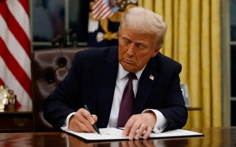 Tổng thống Donald Trump ký sắc lệnh mở đường thành lập Học viện Không gian Mỹ