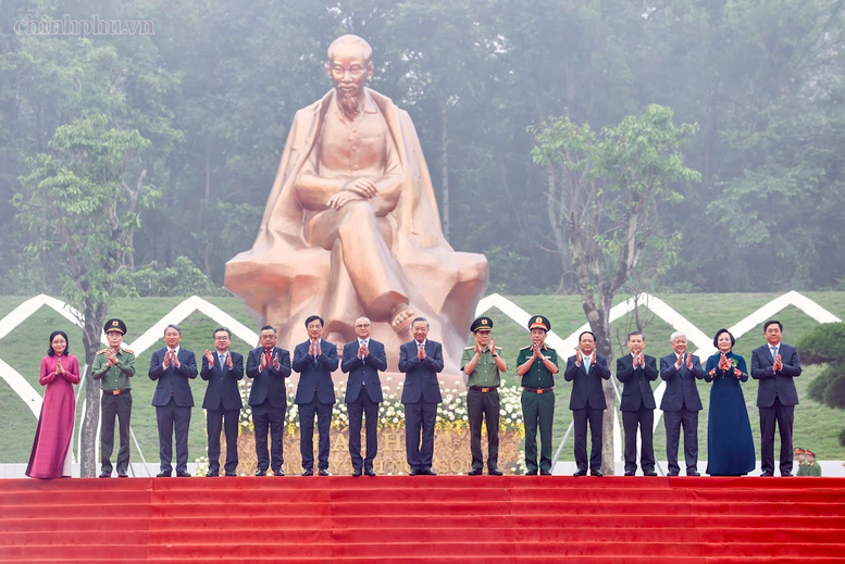 Phát biểu của Tổng Bí thư, Chủ tịch nước Tô Lâm tại Lễ kỷ niệm 72 năm Ngày Bác Hồ về thăm Đền Hùng và khánh thành Tượng đài “Bác Hồ với ngày hội non sông”