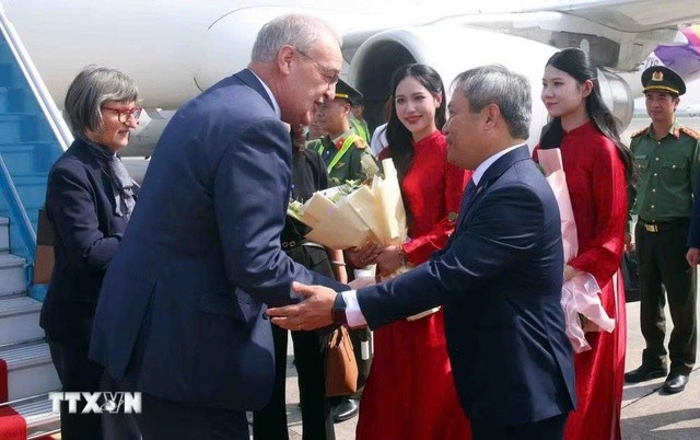 Tổng thống Liên bang Thụy Sĩ Guy Parmelin và Phu nhân bắt đầu thăm chính thức Việt Nam