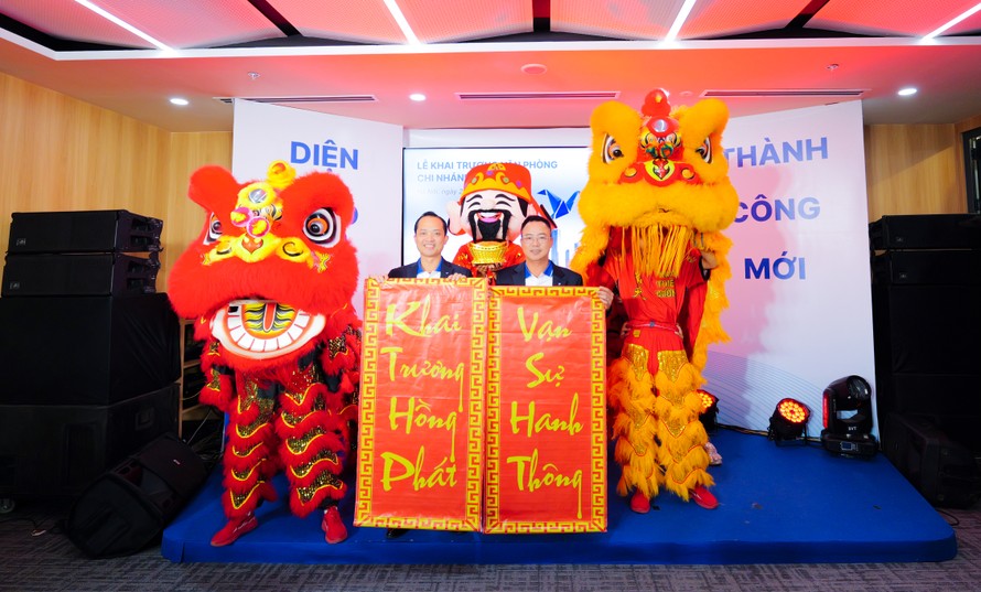 Daiichi Life Việt Nam ra mắt nhận diện thương hiệu mới tại trụ sở chính TP. Hồ Chí Minh và khai trương văn phòng chi nhánh Hà Nội mới