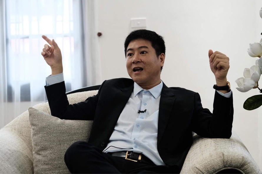 Doanh nhân Hồ Hoàng Hải trò chuyện với PV Ngày Nay