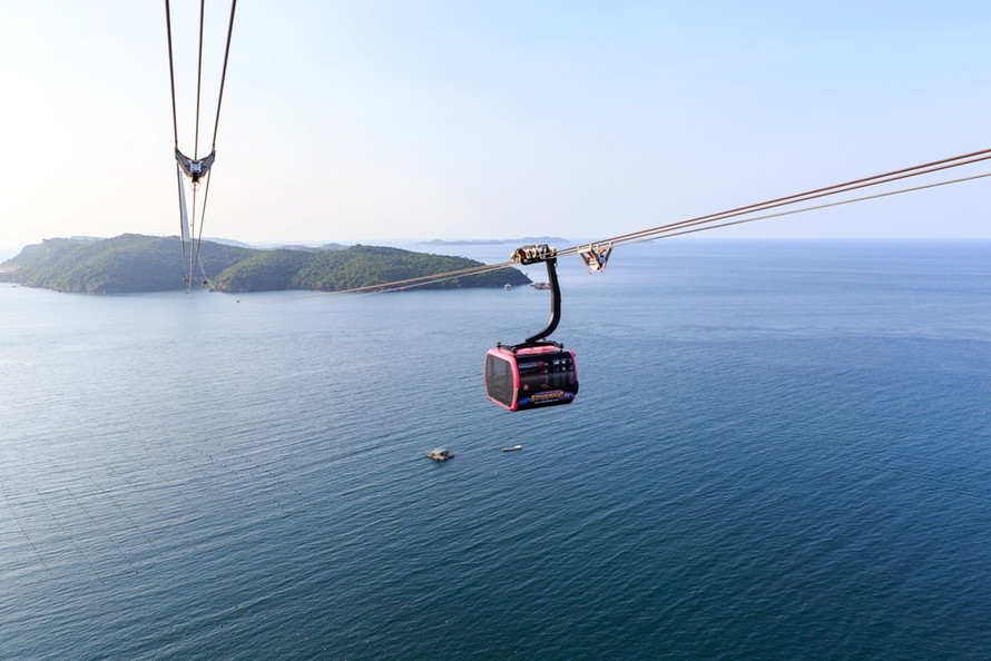 Vi vu cáp treo, tận hưởng ẩm thực Hòn Thơm hấp dẫn với chương trình ưu đãi khủng mùa Noel 2018