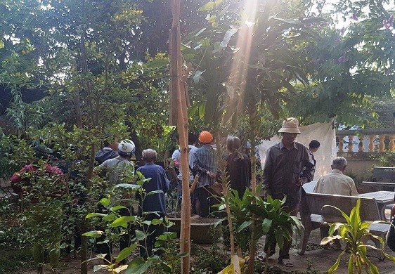 Vụ việc xảy ra trong chùa khiến nhiều người bàng hoàng.