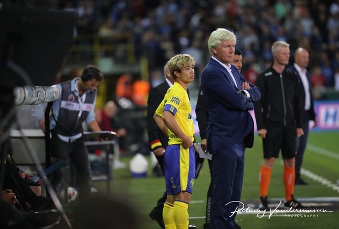 Công Phượng và HLV Marc Brys.