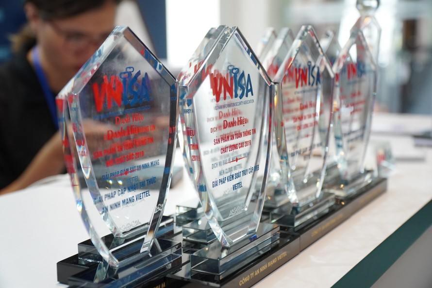 Viettel nhận được 10 danh hiệu tại cuộc bình chọn năm nay.