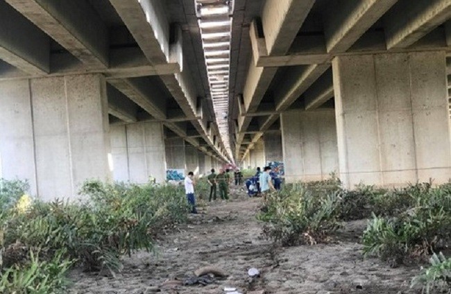 Hiện trường phát hiện thi thể nạn nhân. - Ảnh: Infonet