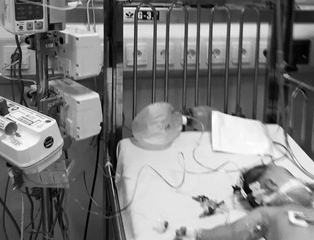 Bệnh nhi nguy kịch sau uống sữa non để chữa biếng ăn