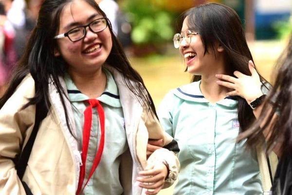 Học sinh thi vào lớp 10 ở TP.HCM năm 2020 (Ảnh: Thanh Tùng)