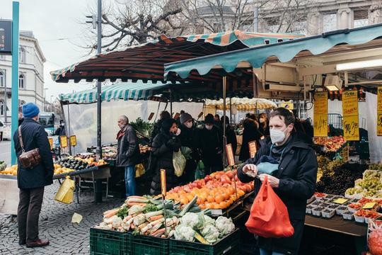 WTO, IMF cảnh báo cuộc xung đột ở Ukraine tác động đến kinh tế toàn cầu