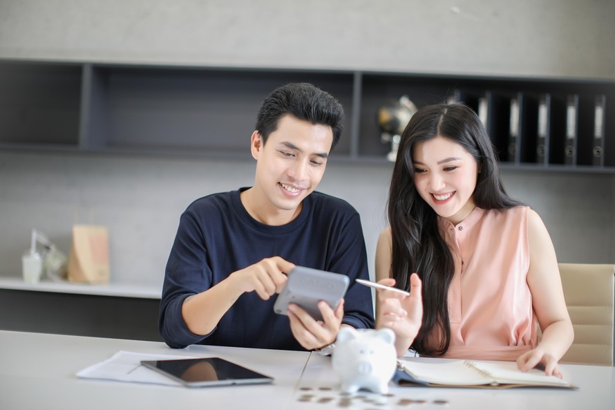 Ngân hàng Shinhan ra mắt 'tài khoản tích lũy Gen MZ Cố lên'