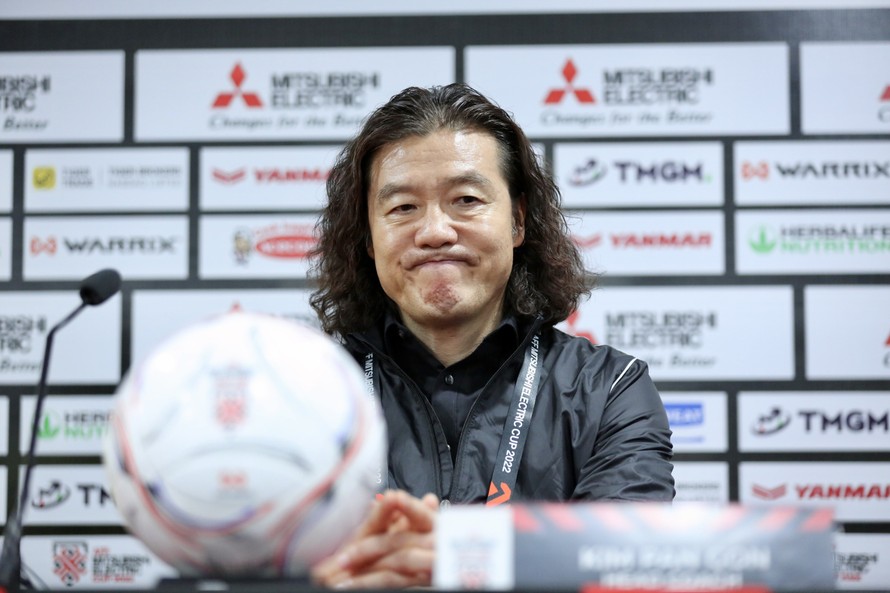 HLV Kim Pan-gon ửi lời chúc mừng tới đội tuyển Việt Nam.