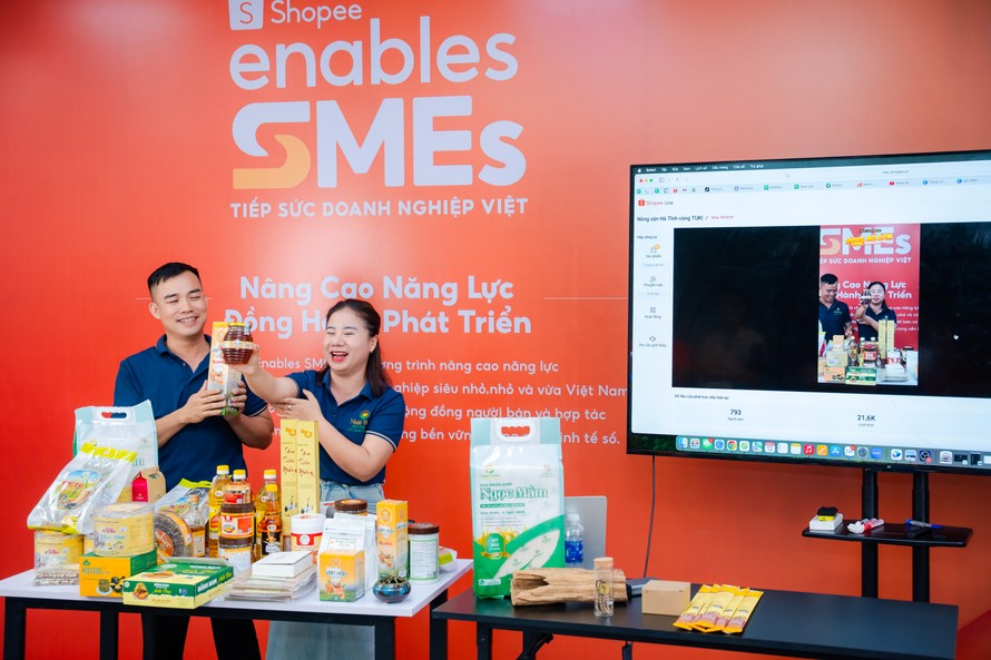 Địa phương bắt tay với nền tảng, "may đo" giải pháp TMĐT cho doanh nghiệp bản địa