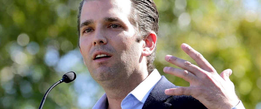 Con trai Trump thừa nhận làm việc với luật sư của chính phủ Nga