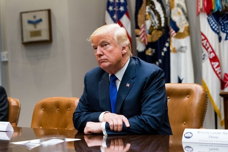 Ông Trump ‘đáp trả’ Thủ tướng Anh: Đừng cố nhắm vào tôi