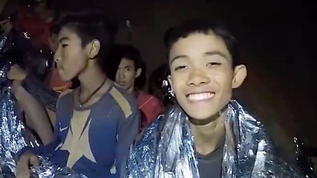 Danh tính của 13 thành viên đội bóng nhí Thái Lan được công bố