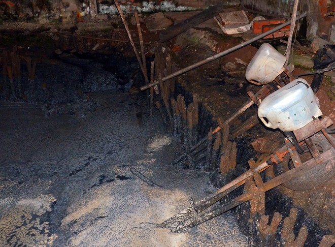 Bắt quả tang cơ sở sản xuất khô xả thải trực tiếp ra môi trường