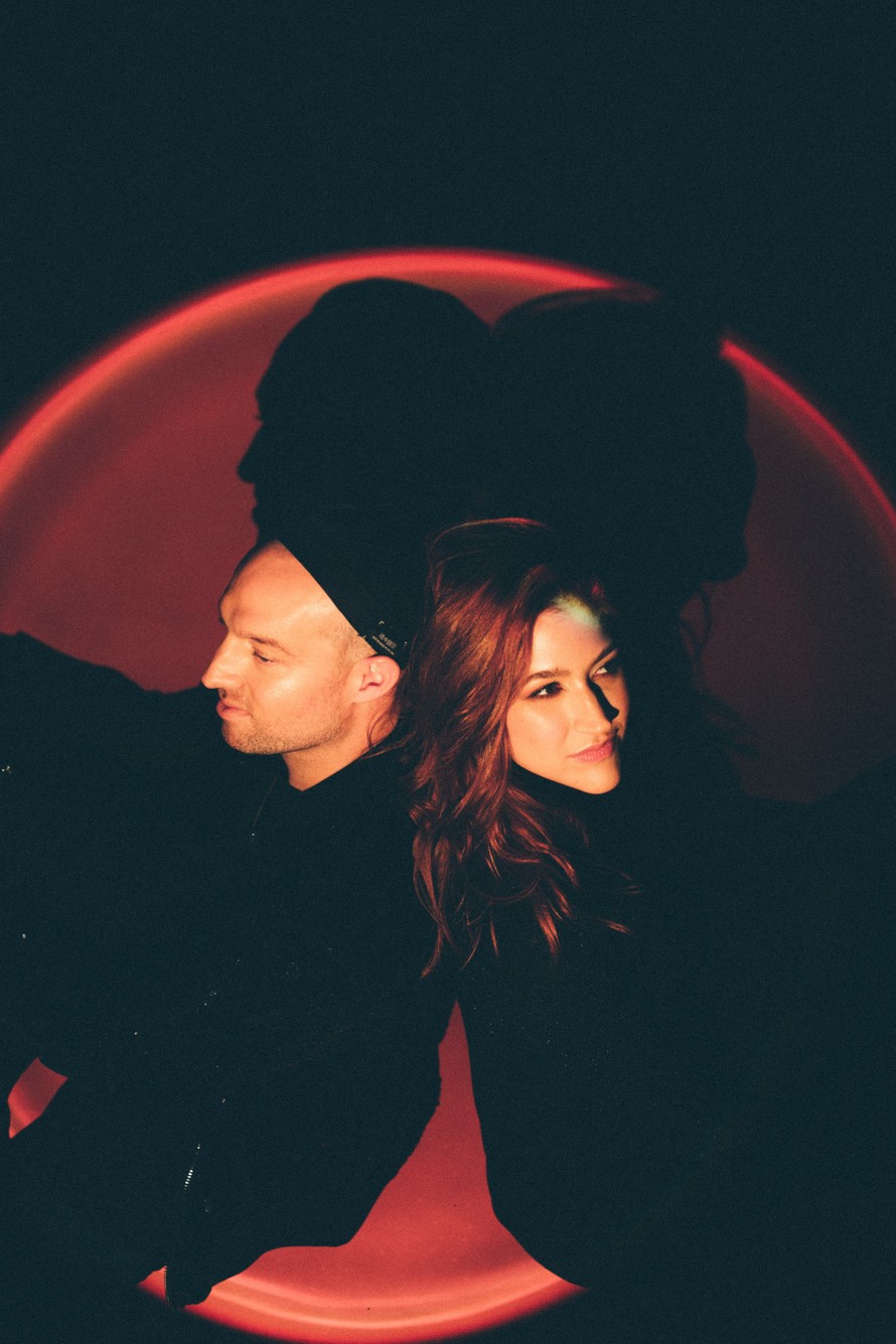 Chương trình ca nhạc "Nhịp cầu gắn kết" của hai nghệ sĩ Thụy Sỹ Sophie de Quay & Simon Jaccard