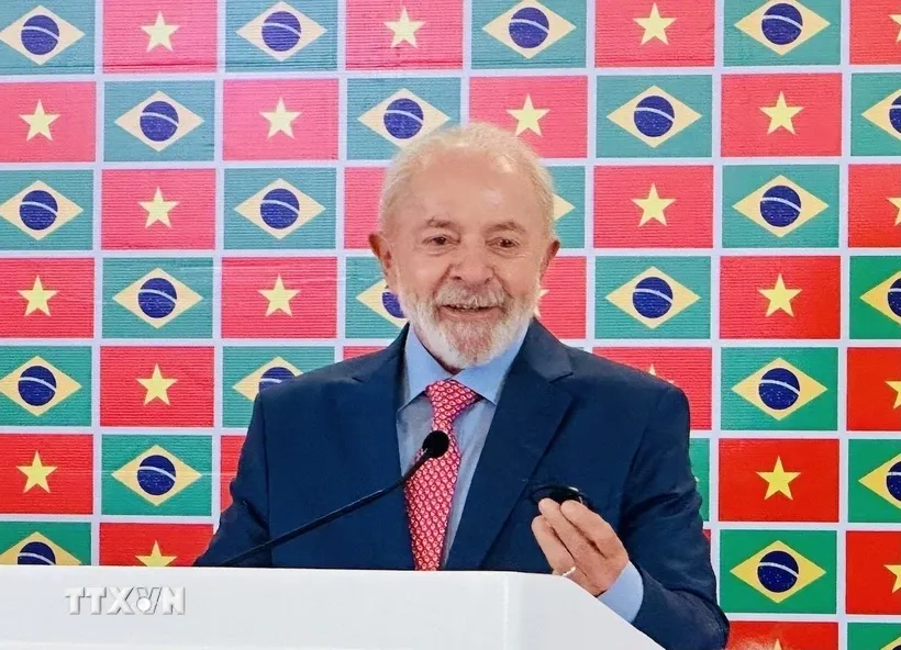 Tổng thống nước Cộng hòa Liên bang Brazil Luiz Inácio Lula da Silva phát biểu tại họp báo. Ảnh: Việt Đức/TTXVN.
