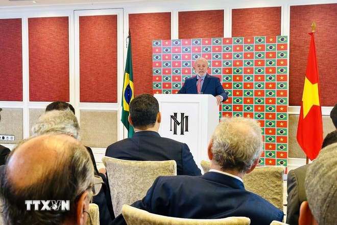 Tổng thống nước Cộng hòa Liên bang Brazil Luiz Inácio Lula da Silva phát biểu tại họp báo thông báo kết quả chuyến thăm. Ảnh: Việt Đức/TTXVN