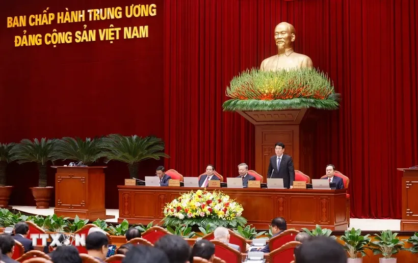 Ủy viên Bộ Chính trị, Chủ tịch nước Lương Cường điều hành Phiên khai mạc Hội nghị lần thứ 11 Ban Chấp hành Trung ương Đảng khóa XIII. Ảnh: TTXVN.