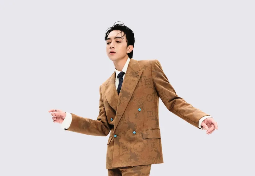 Nam ca sỹ vừa được vinh danh Gương mặt trẻ Việt Nam tiêu biểu năm 2024.