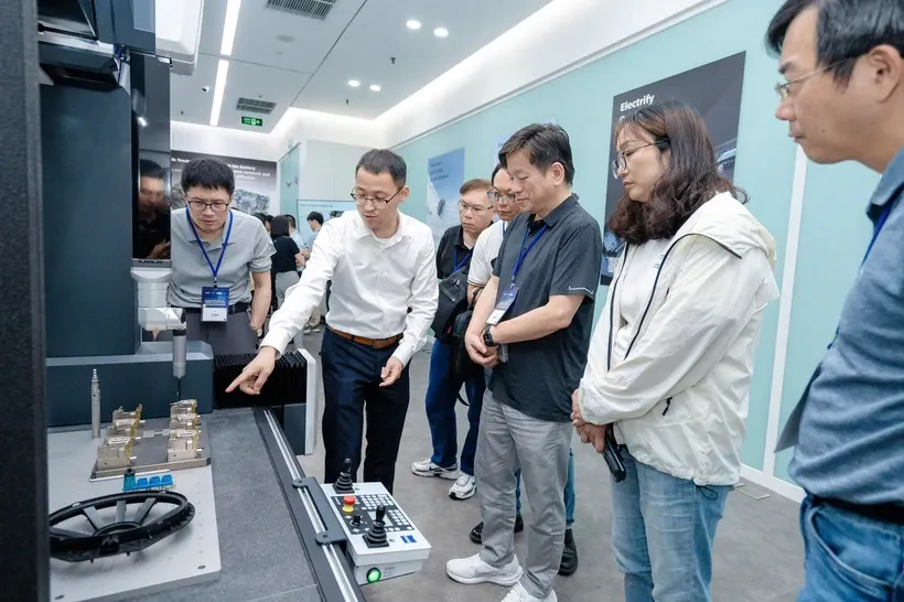 Trong khuôn khổ Đề án 844 - Hỗ trợ hệ sinh thái khởi nghiệp đổi mới sáng tạo quốc gia đến năm 2025, hội nghị kết nối Đổi mới sáng tạo trong Chất lượng sản xuất và Nhà máy thông minh đã được tổ chức, ngày 6/6.