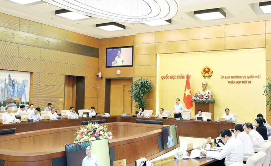 Phiên họp thứ 38 Ủy ban Thường vụ Quốc hội. 